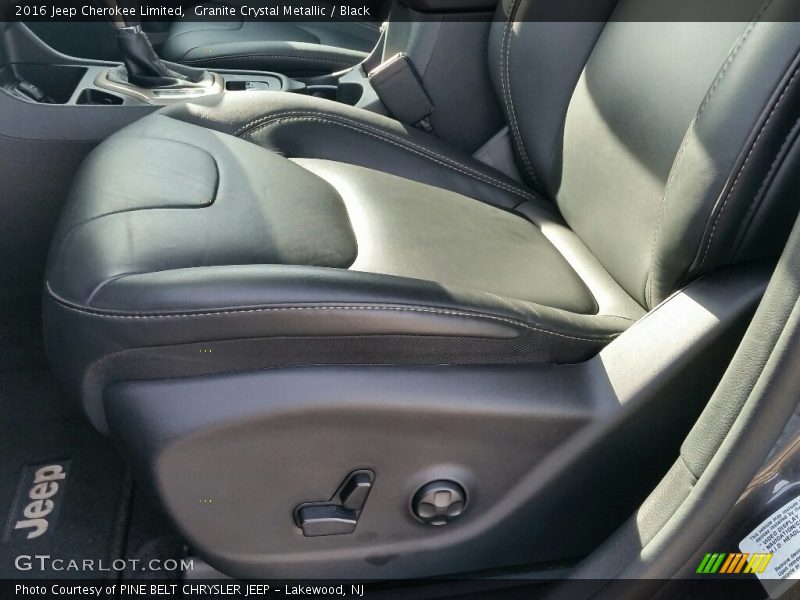 Granite Crystal Metallic / Black 2016 Jeep Cherokee Limited