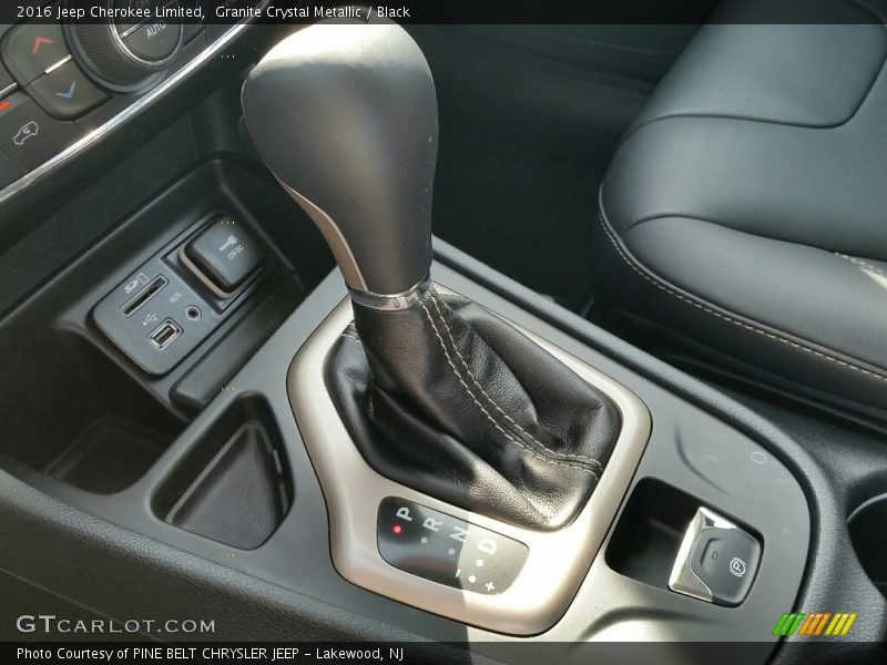 Granite Crystal Metallic / Black 2016 Jeep Cherokee Limited