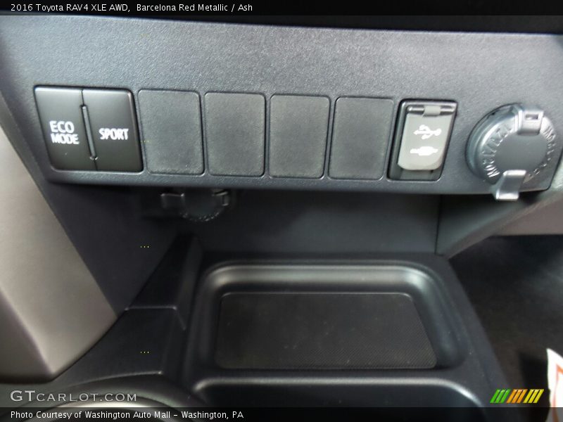 Barcelona Red Metallic / Ash 2016 Toyota RAV4 XLE AWD