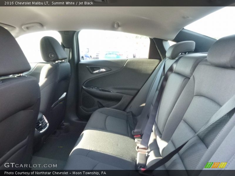Summit White / Jet Black 2016 Chevrolet Malibu LT