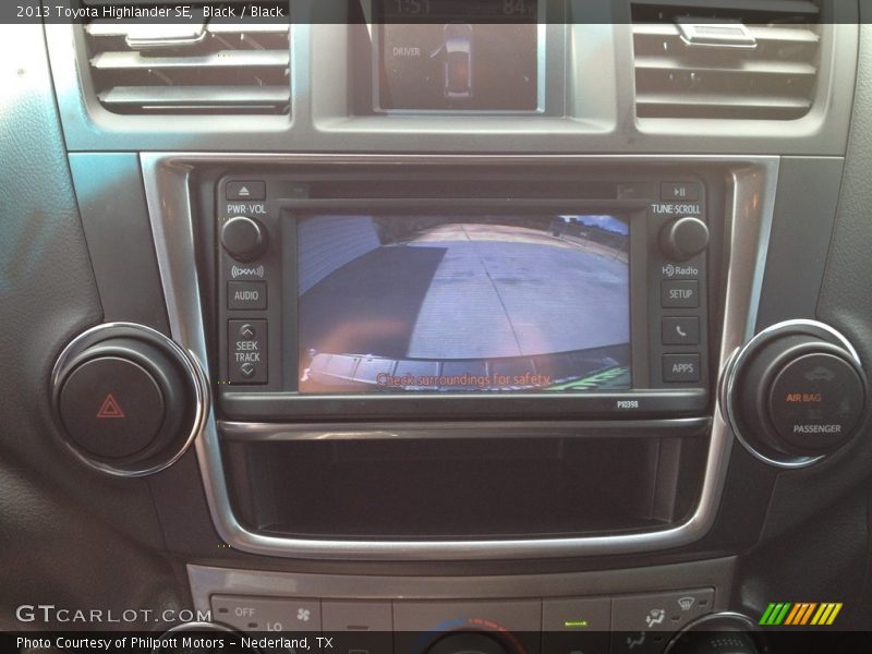Black / Black 2013 Toyota Highlander SE
