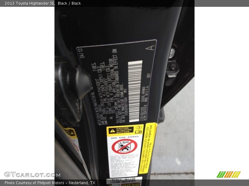 Black / Black 2013 Toyota Highlander SE