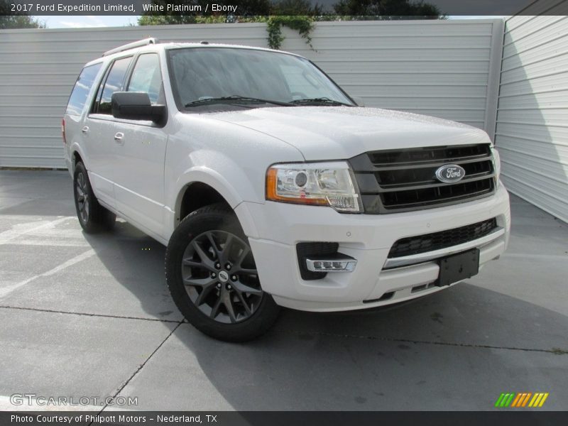 Front 3/4 View of 2017 Expedition Limited