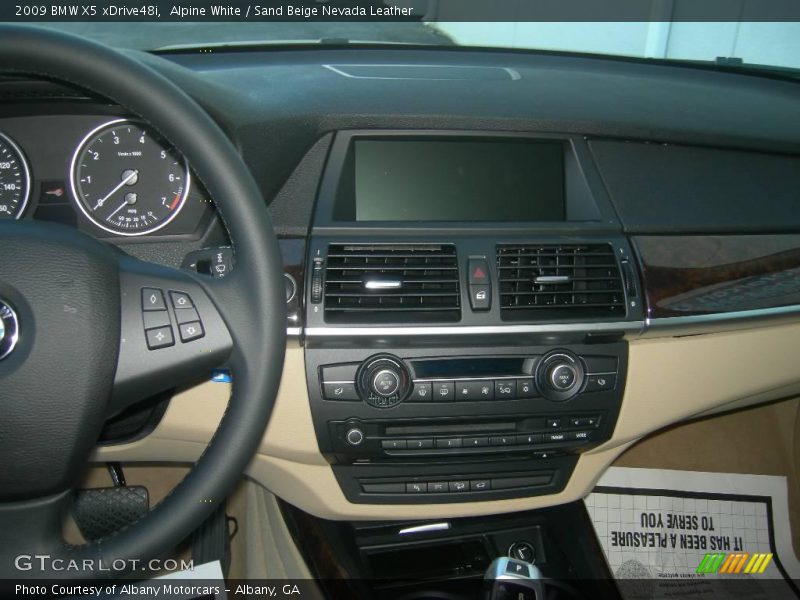 Alpine White / Sand Beige Nevada Leather 2009 BMW X5 xDrive48i