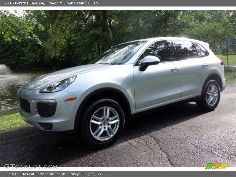 Rhodium Silver Metallic / Black 2016 Porsche Cayenne