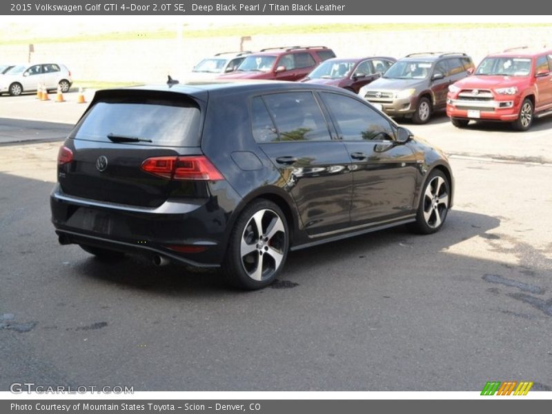 Deep Black Pearl / Titan Black Leather 2015 Volkswagen Golf GTI 4-Door 2.0T SE
