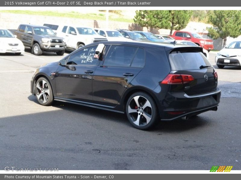 Deep Black Pearl / Titan Black Leather 2015 Volkswagen Golf GTI 4-Door 2.0T SE