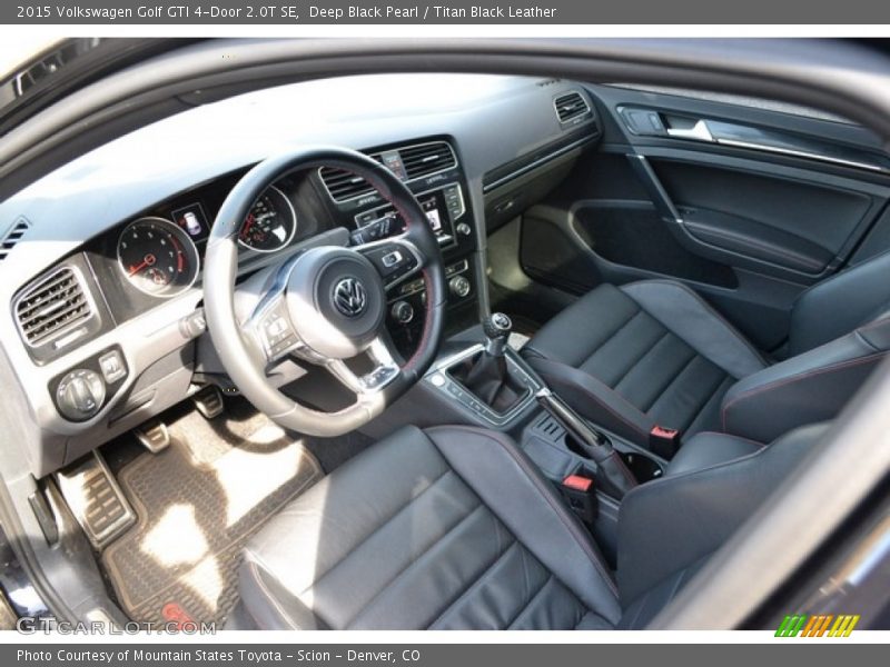 Deep Black Pearl / Titan Black Leather 2015 Volkswagen Golf GTI 4-Door 2.0T SE