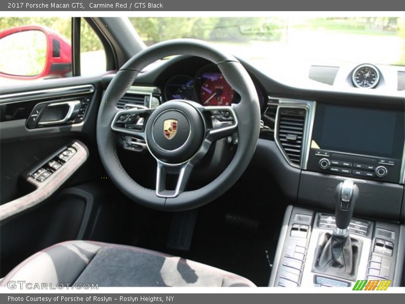 Carmine Red / GTS Black 2017 Porsche Macan GTS
