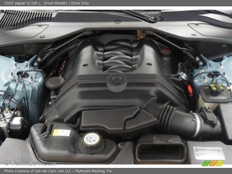 Zircon Metallic / Dove Grey 2005 Jaguar XJ XJ8 L