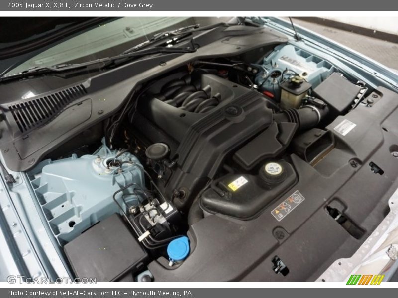 Zircon Metallic / Dove Grey 2005 Jaguar XJ XJ8 L