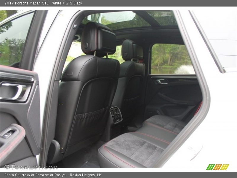 Rear Seat of 2017 Macan GTS