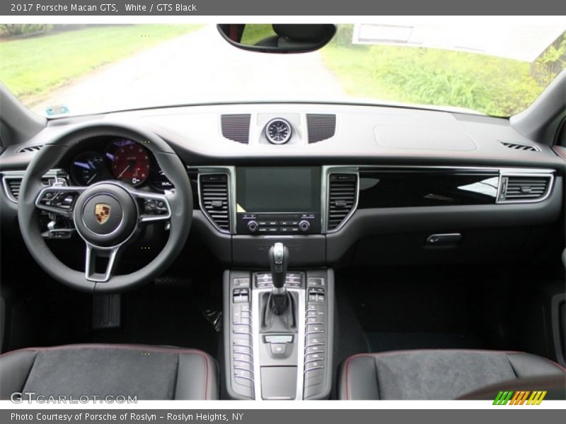 Dashboard of 2017 Macan GTS