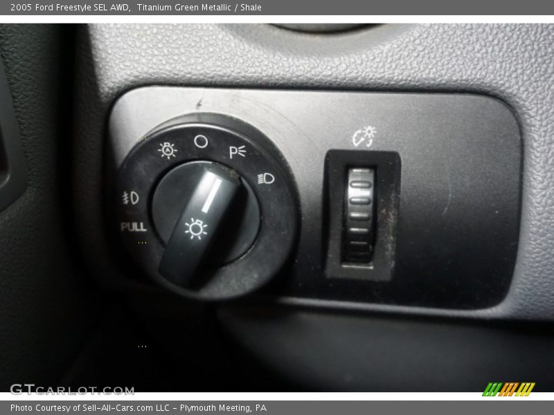 Titanium Green Metallic / Shale 2005 Ford Freestyle SEL AWD