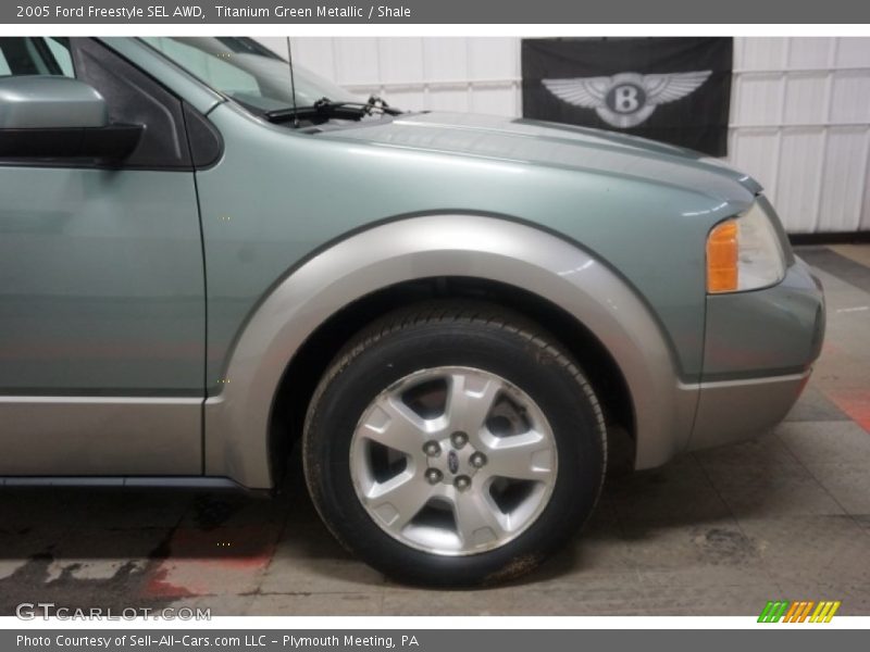 Titanium Green Metallic / Shale 2005 Ford Freestyle SEL AWD