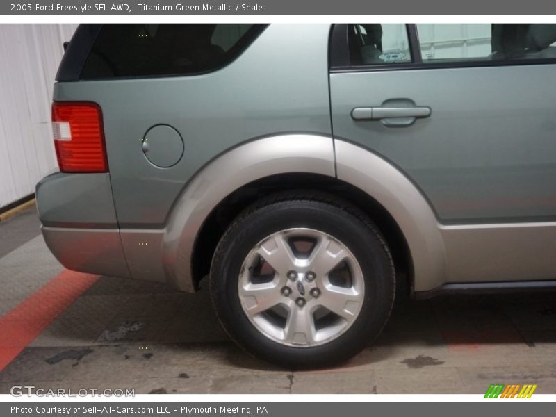 Titanium Green Metallic / Shale 2005 Ford Freestyle SEL AWD