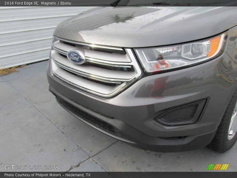 Magnetic / Ebony 2016 Ford Edge SE