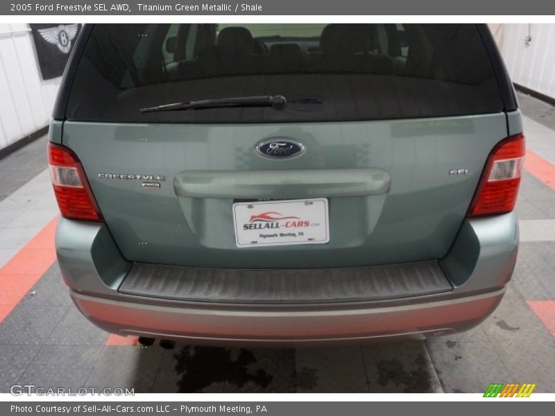 Titanium Green Metallic / Shale 2005 Ford Freestyle SEL AWD
