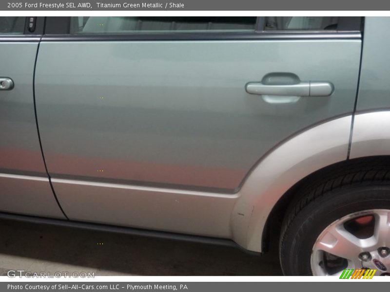 Titanium Green Metallic / Shale 2005 Ford Freestyle SEL AWD