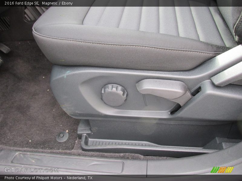 Magnetic / Ebony 2016 Ford Edge SE