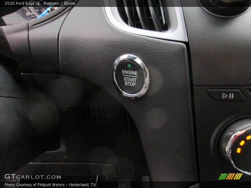 Magnetic / Ebony 2016 Ford Edge SE