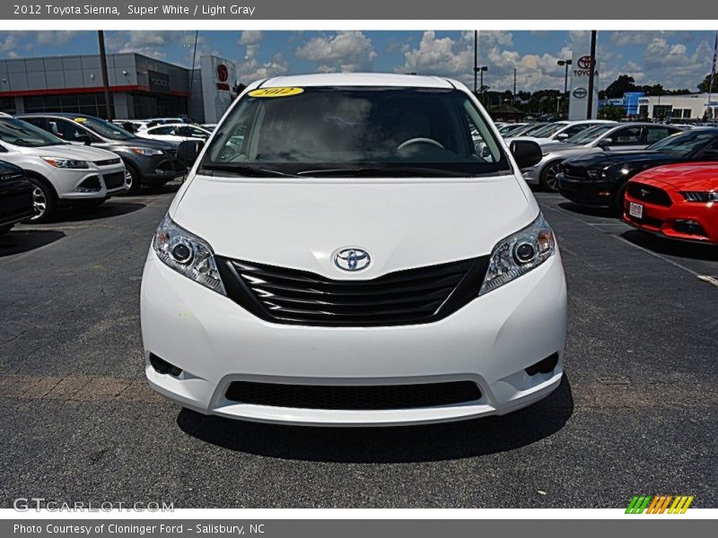Super White / Light Gray 2012 Toyota Sienna