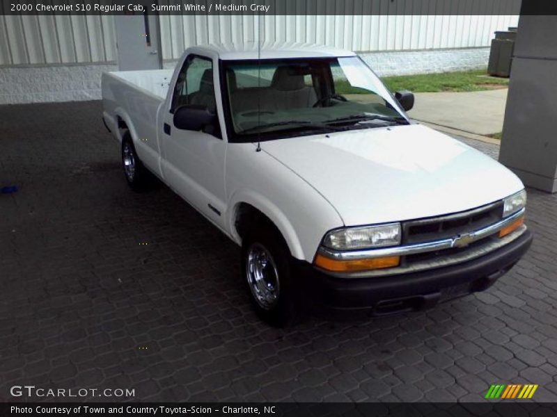 Summit White / Medium Gray 2000 Chevrolet S10 Regular Cab