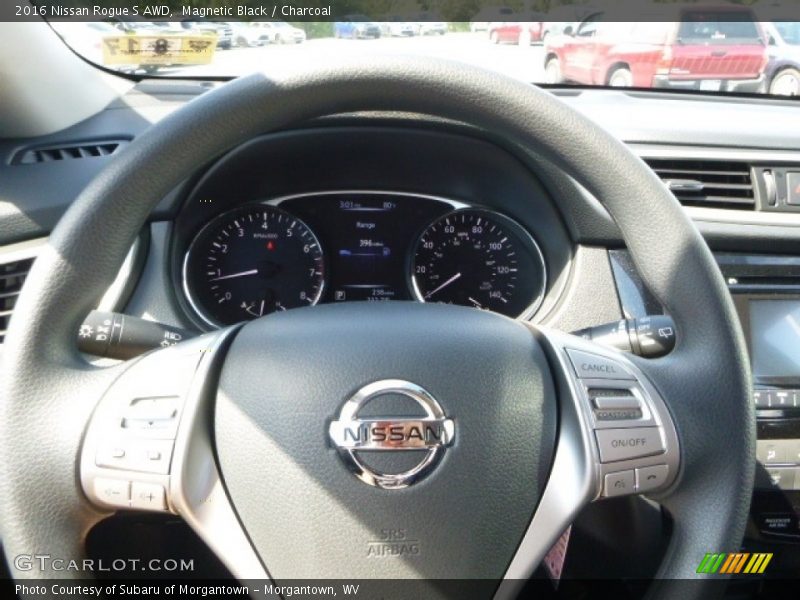 Magnetic Black / Charcoal 2016 Nissan Rogue S AWD