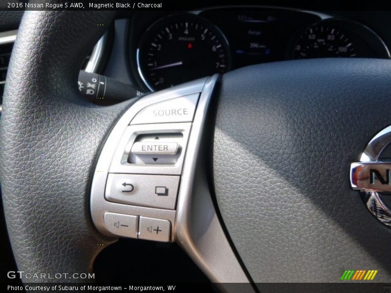 Magnetic Black / Charcoal 2016 Nissan Rogue S AWD