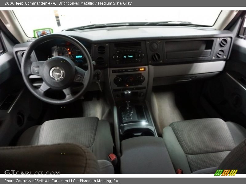 Bright Silver Metallic / Medium Slate Gray 2006 Jeep Commander 4x4