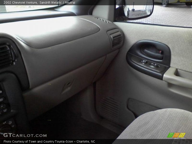 Sandrift Metallic / Neutral 2002 Chevrolet Venture