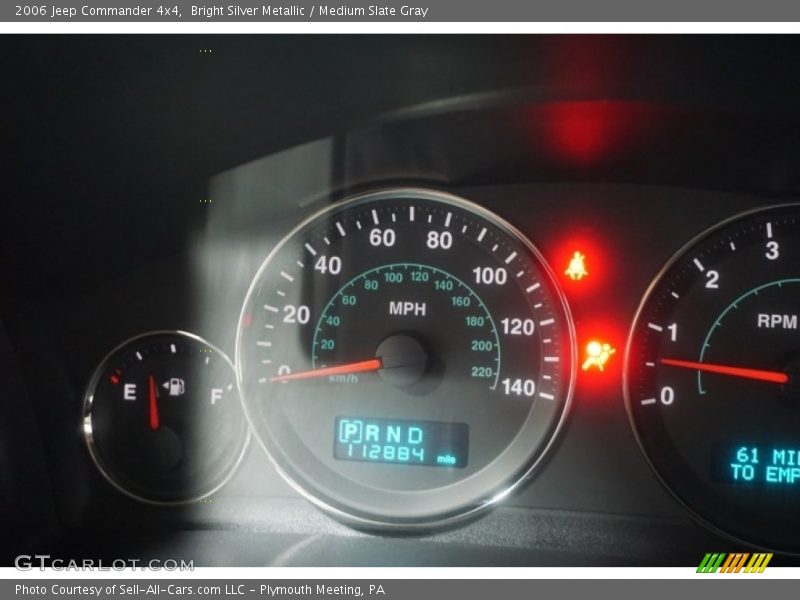 Bright Silver Metallic / Medium Slate Gray 2006 Jeep Commander 4x4