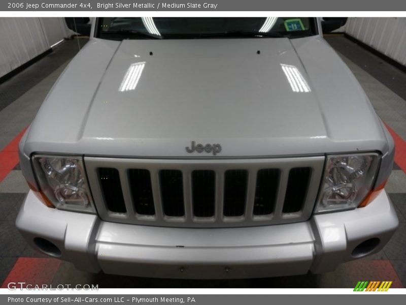 Bright Silver Metallic / Medium Slate Gray 2006 Jeep Commander 4x4