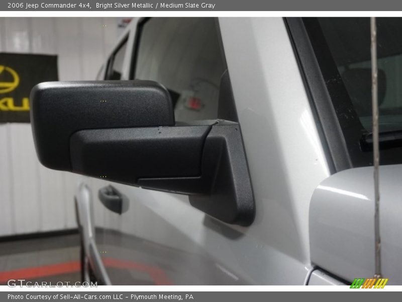 Bright Silver Metallic / Medium Slate Gray 2006 Jeep Commander 4x4