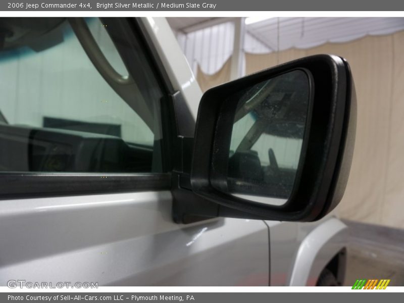 Bright Silver Metallic / Medium Slate Gray 2006 Jeep Commander 4x4
