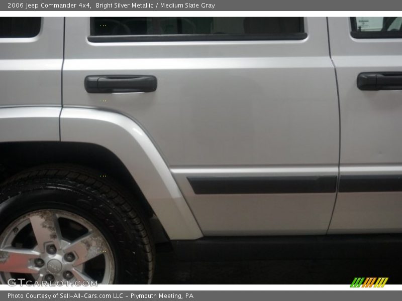 Bright Silver Metallic / Medium Slate Gray 2006 Jeep Commander 4x4