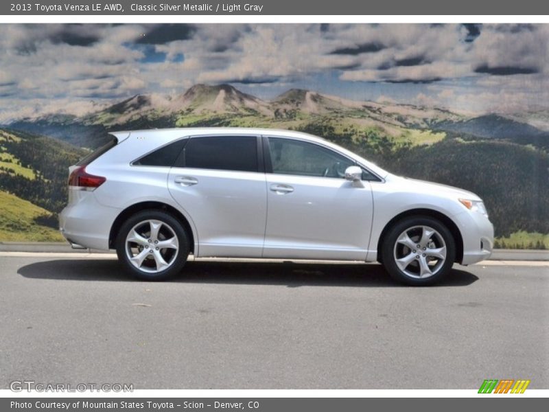 Classic Silver Metallic / Light Gray 2013 Toyota Venza LE AWD