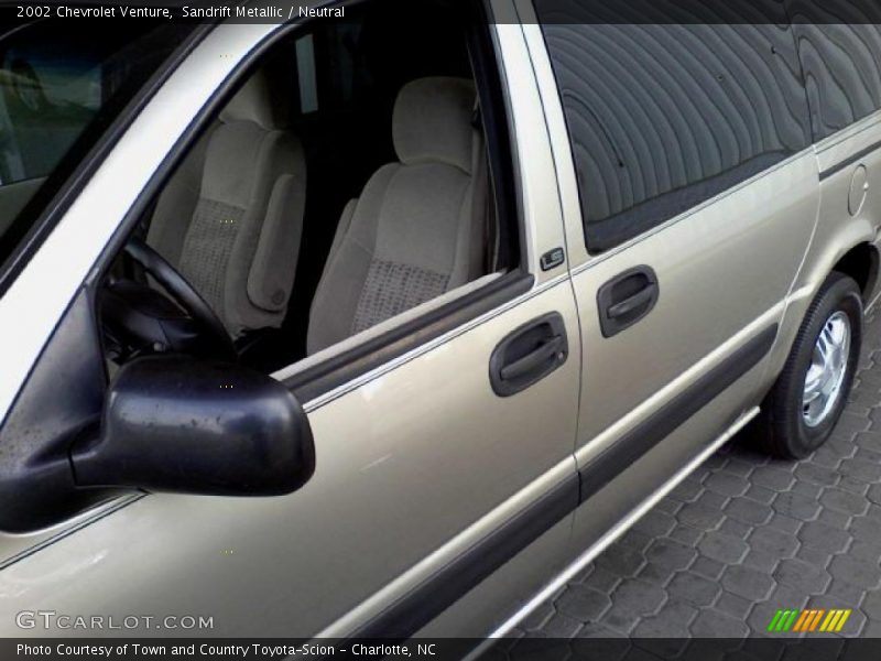 Sandrift Metallic / Neutral 2002 Chevrolet Venture