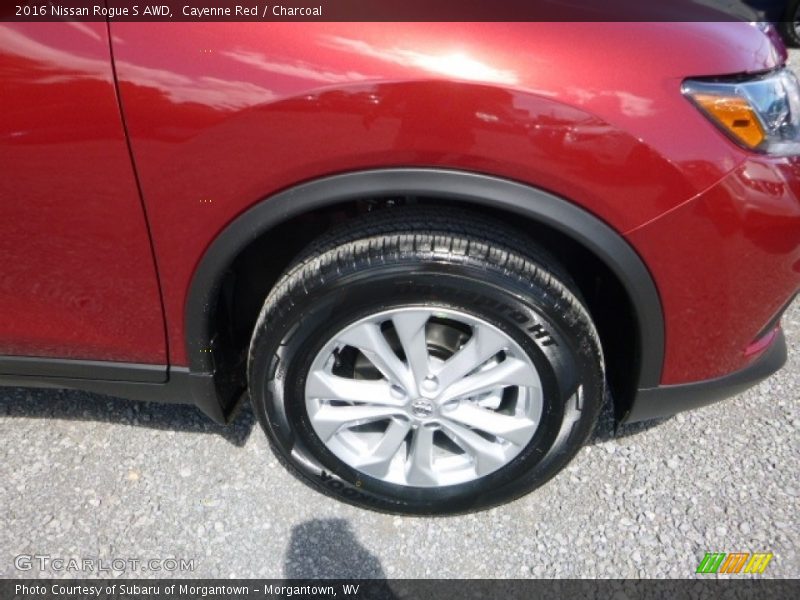 Cayenne Red / Charcoal 2016 Nissan Rogue S AWD