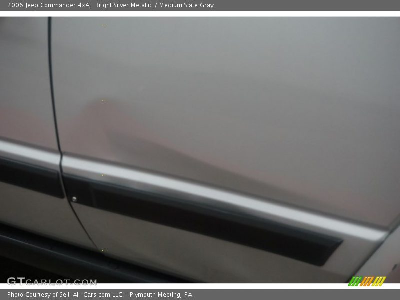 Bright Silver Metallic / Medium Slate Gray 2006 Jeep Commander 4x4