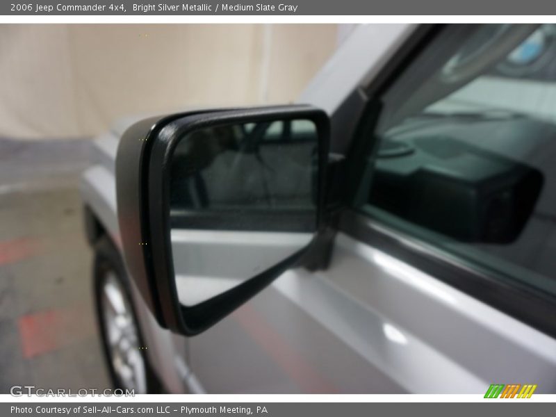Bright Silver Metallic / Medium Slate Gray 2006 Jeep Commander 4x4