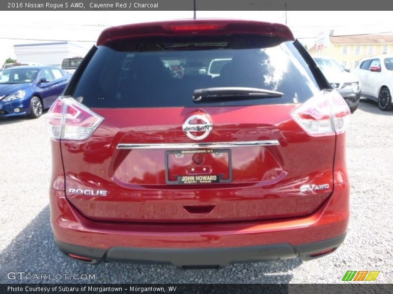 Cayenne Red / Charcoal 2016 Nissan Rogue S AWD