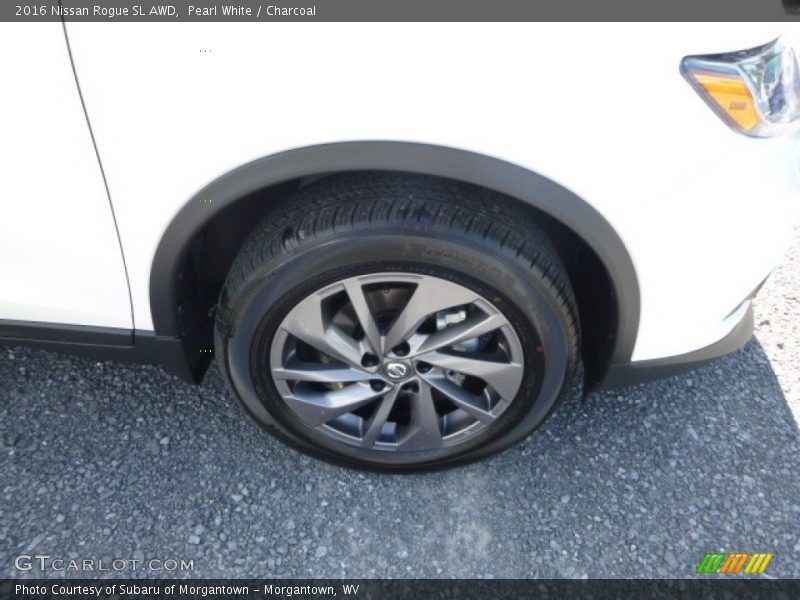 Pearl White / Charcoal 2016 Nissan Rogue SL AWD