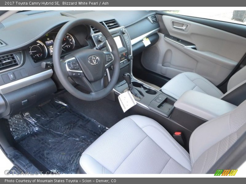  2017 Camry Hybrid SE Ash Interior