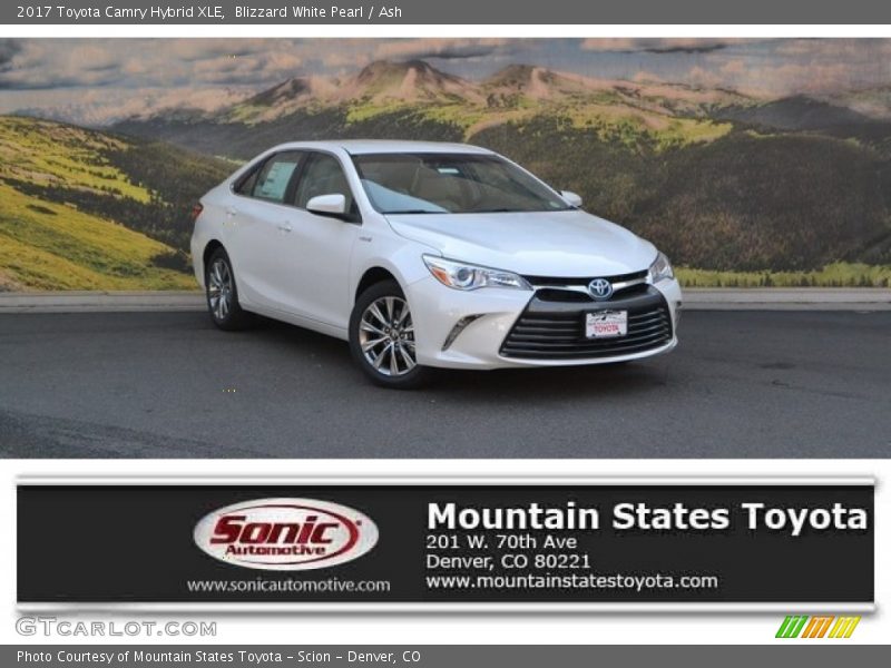 Blizzard White Pearl / Ash 2017 Toyota Camry Hybrid XLE