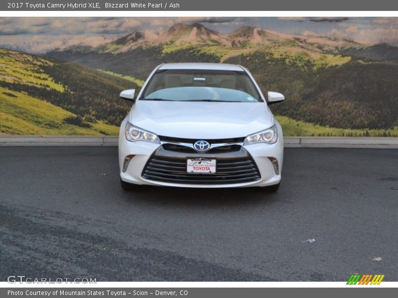 Blizzard White Pearl / Ash 2017 Toyota Camry Hybrid XLE