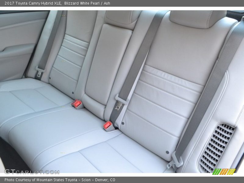 Blizzard White Pearl / Ash 2017 Toyota Camry Hybrid XLE