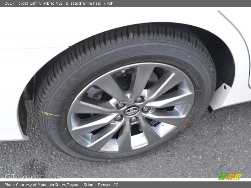 Blizzard White Pearl / Ash 2017 Toyota Camry Hybrid XLE