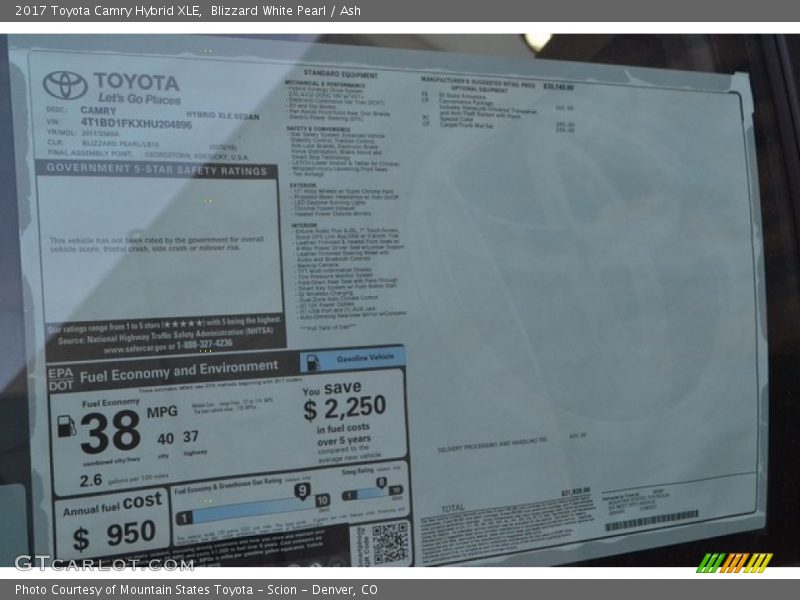 Blizzard White Pearl / Ash 2017 Toyota Camry Hybrid XLE