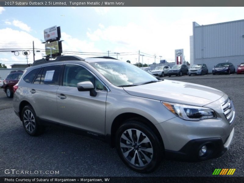 Tungsten Metallic / Warm Ivory 2017 Subaru Outback 2.5i Limited